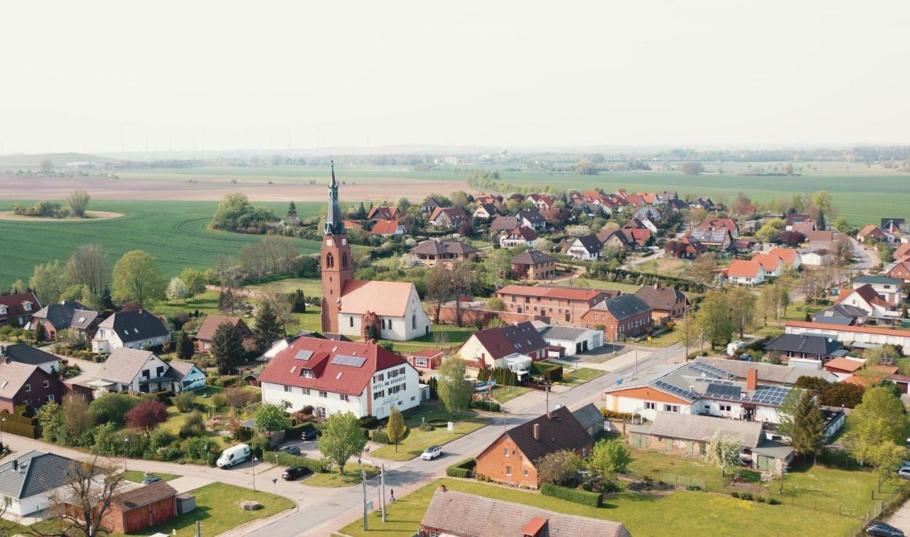 Hotel Am Uckersee Роперсдорф Экстерьер фото